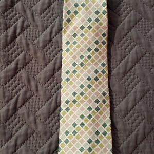 Stafford performance tie